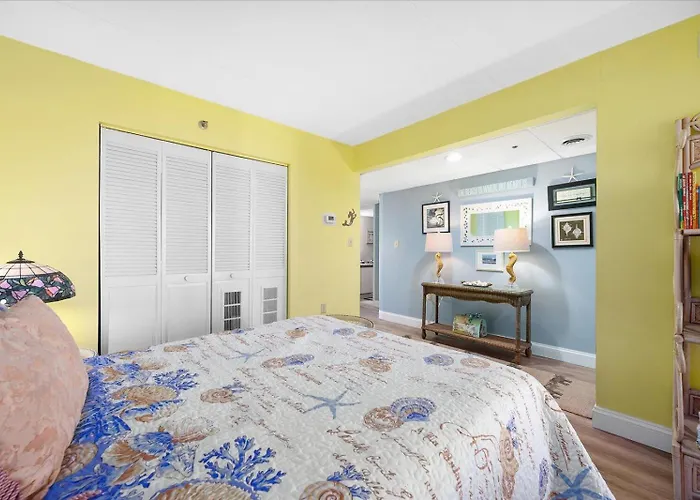 Rainbow -3 Bedroom With Gorgeous Direct Ocean Views Holiday home *