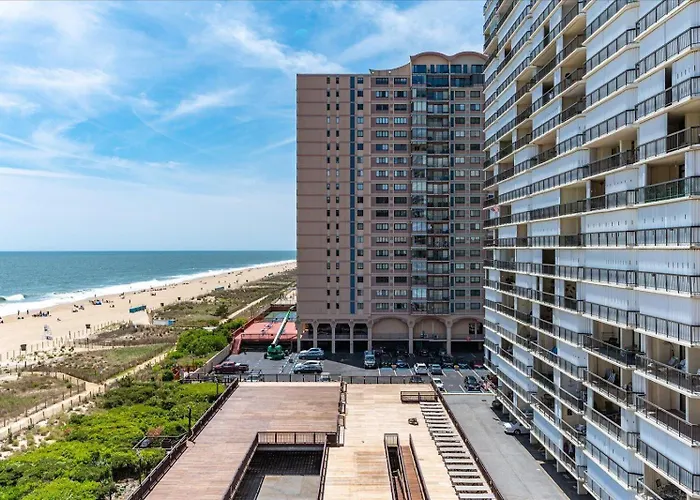 Rainbow -3 Bedroom With Gorgeous Direct Ocean Views Holiday home Ocean City